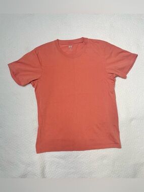 Uniqlo 100% Supima Cotton Tee